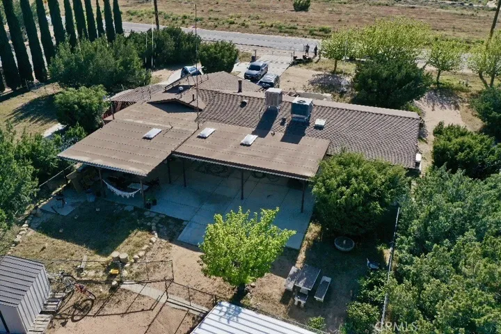7439 Maple Avenue, Hesperia, California 92344