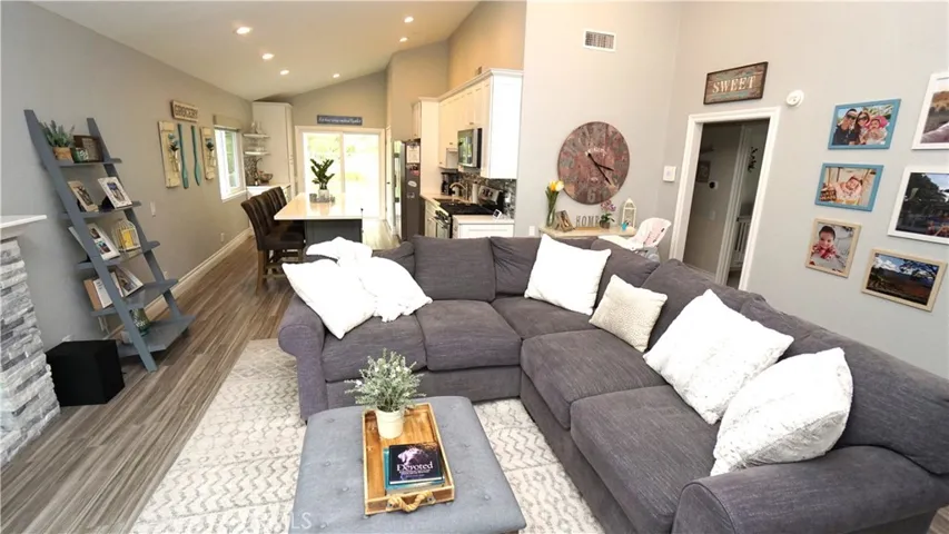 24091 Zancon, Mission Viejo, California 92692