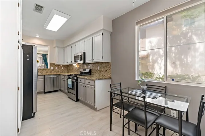 Kitchen Eating Area