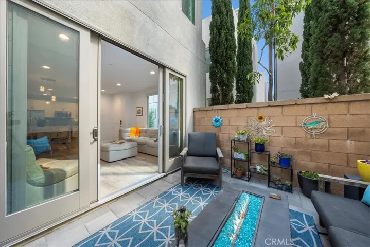 5542 Palm Drive, Hawthorne, California 90250
