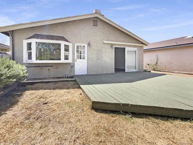 8562 Lake Bluffs Cir, Spring Valley, California 91977