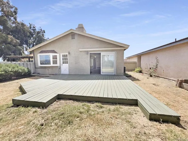 8562 Lake Bluffs Cir, Spring Valley, California 91977
