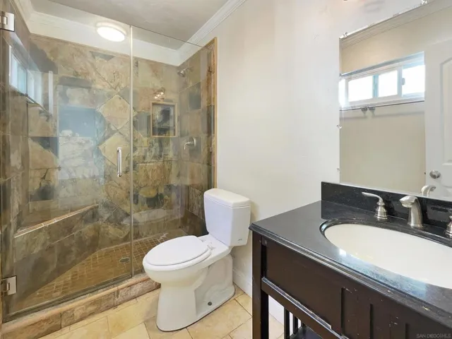 8562 Lake Bluffs Cir, Spring Valley, California 91977