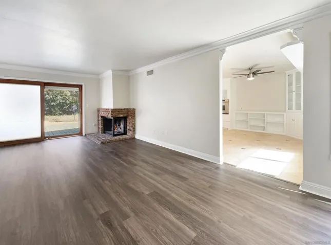 8562 Lake Bluffs Cir, Spring Valley, California 91977