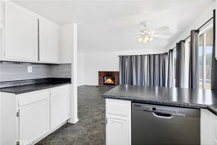 4217 Willowcreek Ct, Hemet, California 92545