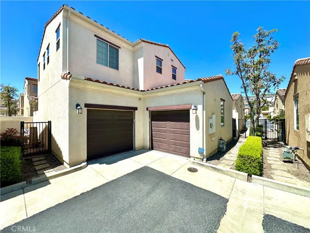 20233 Pienza Lane, Porter Ranch, California 91326