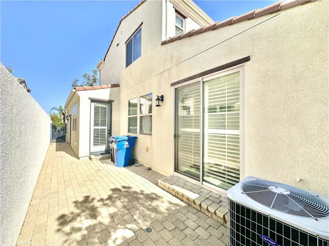 20233 Pienza Lane, Porter Ranch, California 91326