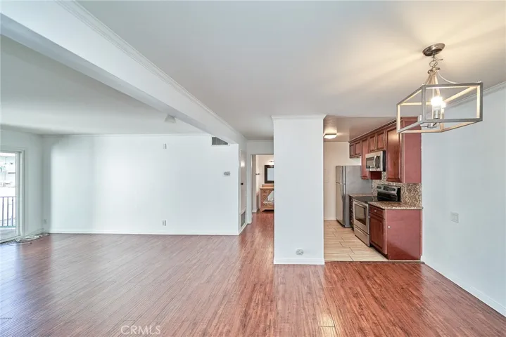 5460 White Oak Avenue J304, Encino, California 91316