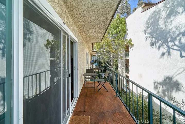 5460 White Oak Avenue J304, Encino, California 91316