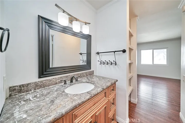 5460 White Oak Avenue J304, Encino, California 91316
