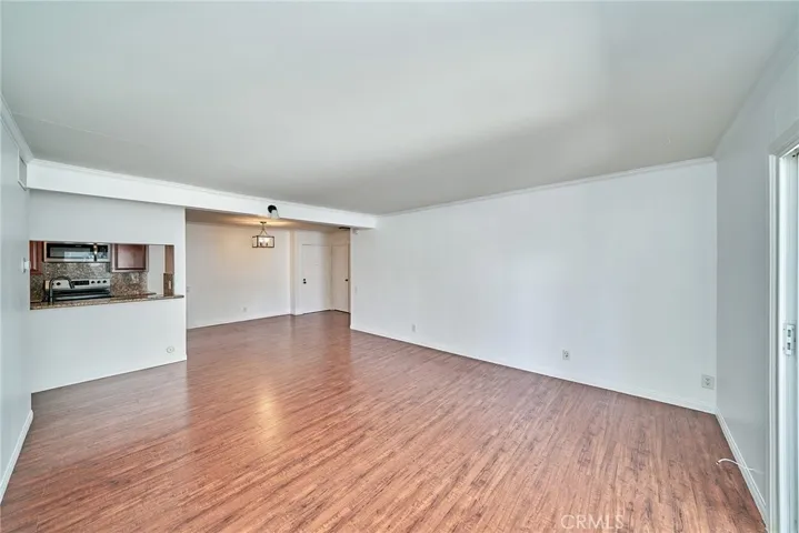 5460 White Oak Avenue J304, Encino, California 91316