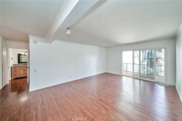 5460 White Oak Avenue J304, Encino, California 91316