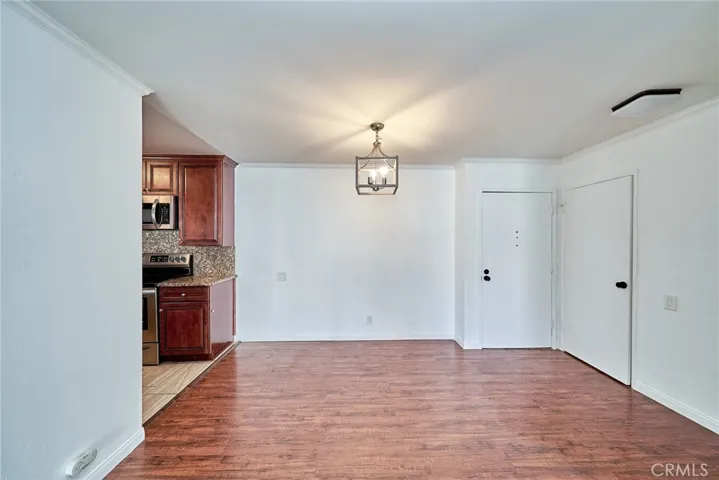 5460 White Oak Avenue J304, Encino, California 91316