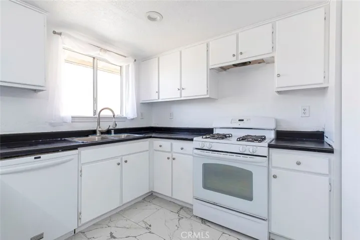 39655 163rd Street E, Palmdale, California 93591
