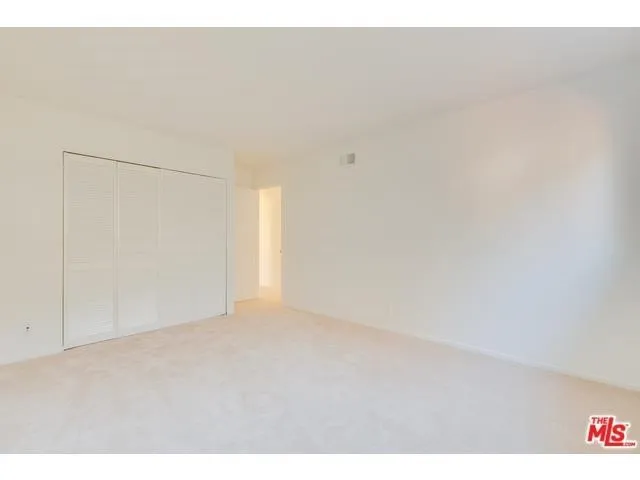 Bed 3 showing closet