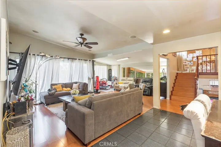 22439 De Kalb Drive, Calabasas, California 91302