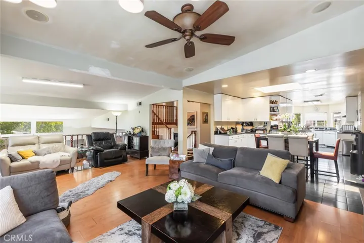 22439 De Kalb Drive, Calabasas, California 91302