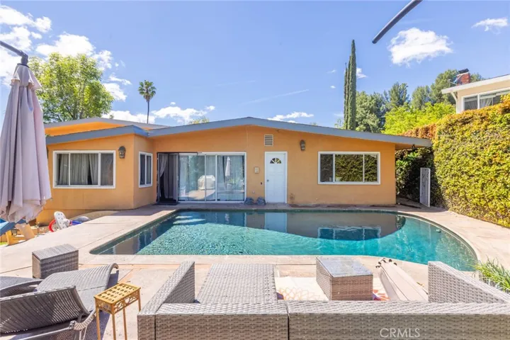 22439 De Kalb Drive, Calabasas, California 91302