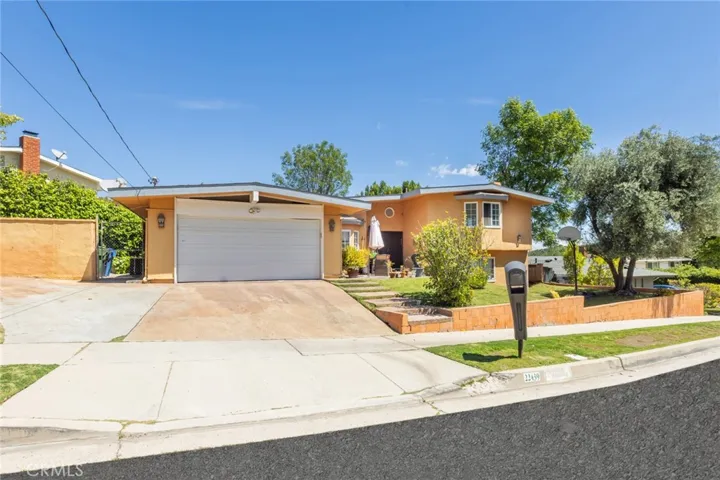 22439 De Kalb Drive, Calabasas, California 91302