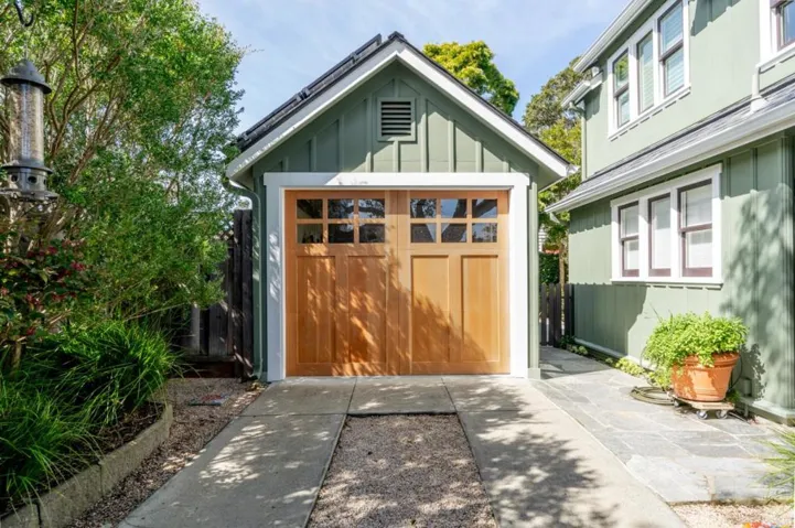 314 Wood Street, Pacific Grove, California 93950