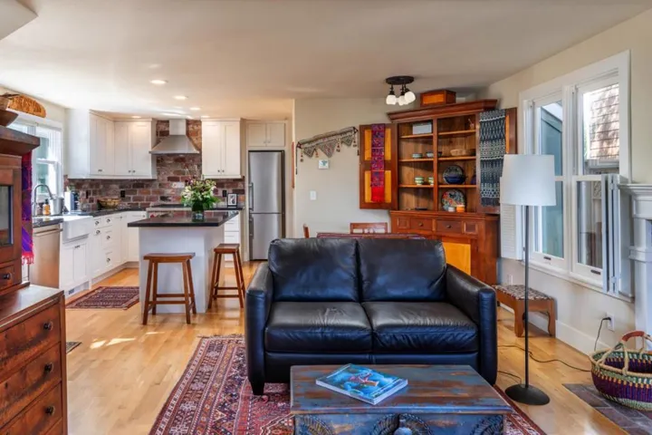 314 Wood Street, Pacific Grove, California 93950