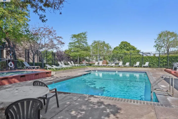 218 Ironwood Rd, Alameda, California 94502