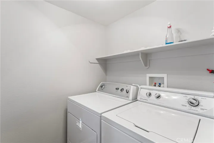 27120 Peninsula Drive, Lake Arrowhead, California 92352