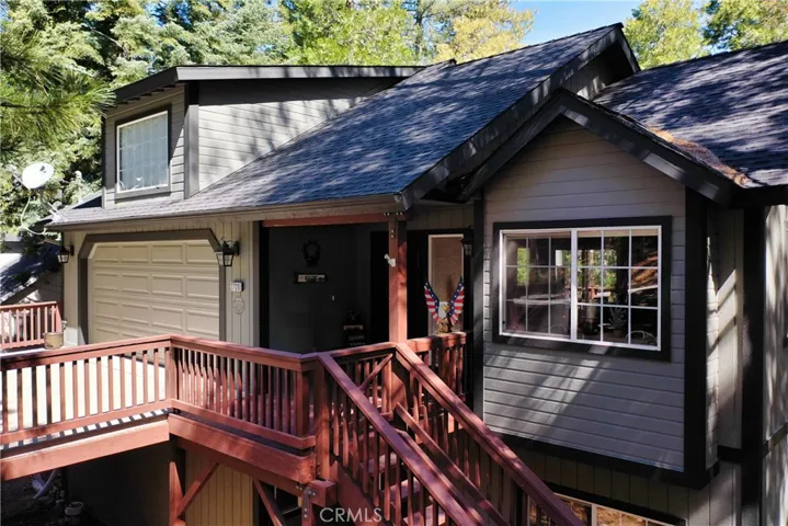 27120 Peninsula Drive, Lake Arrowhead, California 92352