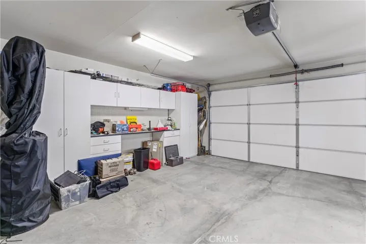 27120 Peninsula Drive, Lake Arrowhead, California 92352
