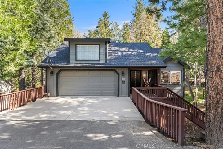 27120 Peninsula Drive, Lake Arrowhead, California 92352