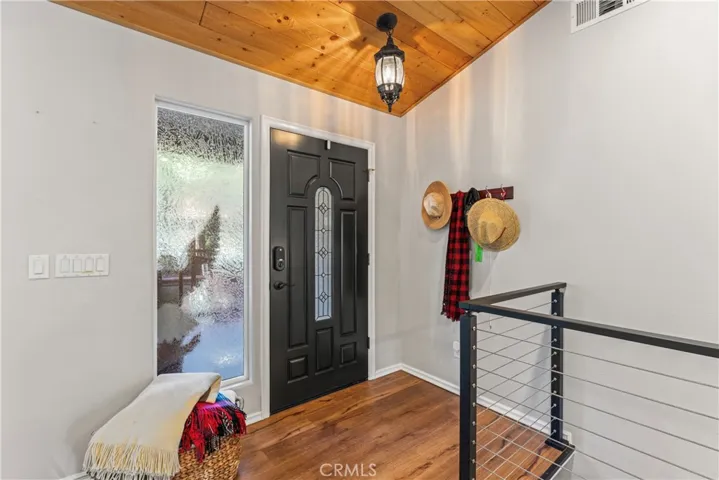 27120 Peninsula Drive, Lake Arrowhead, California 92352