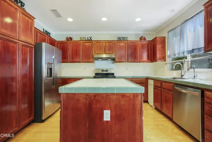 Kitchen 2