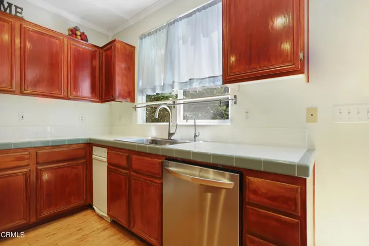 Kitchen 4