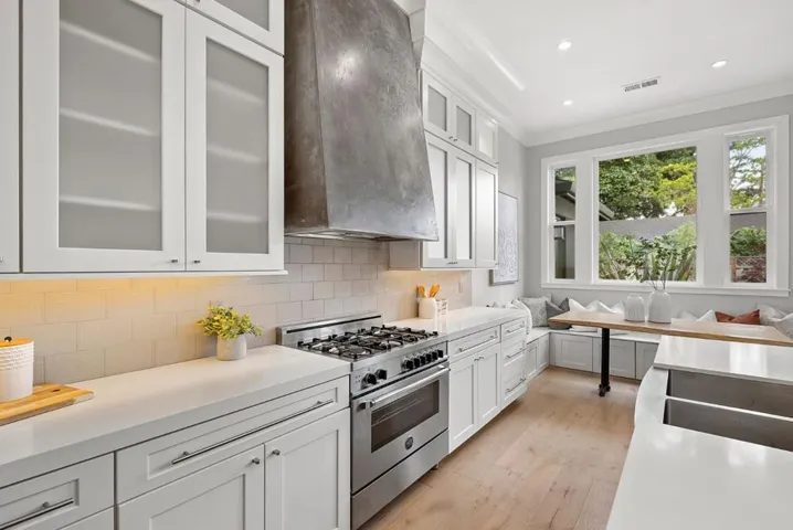 770 Mayview Avenue, Palo Alto, California 94303