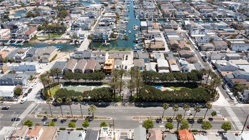 3910 1/2 River Avenue, Newport Beach, California 92663