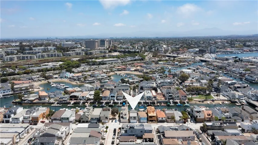 3910 1/2 River Avenue, Newport Beach, California 92663