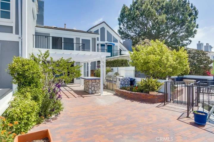 3452 Windspun Drive, Huntington Beach, California 92649