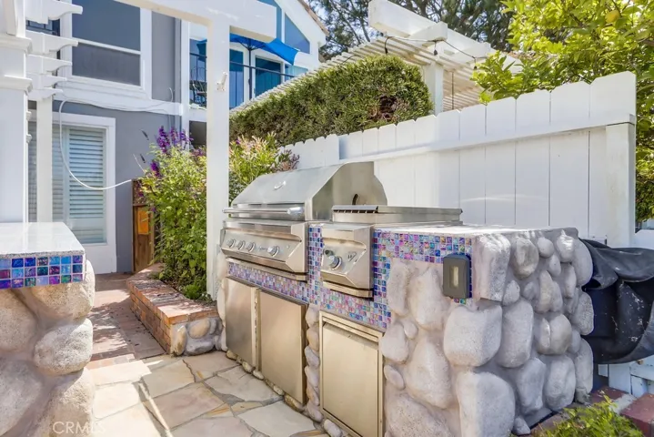 3452 Windspun Drive, Huntington Beach, California 92649