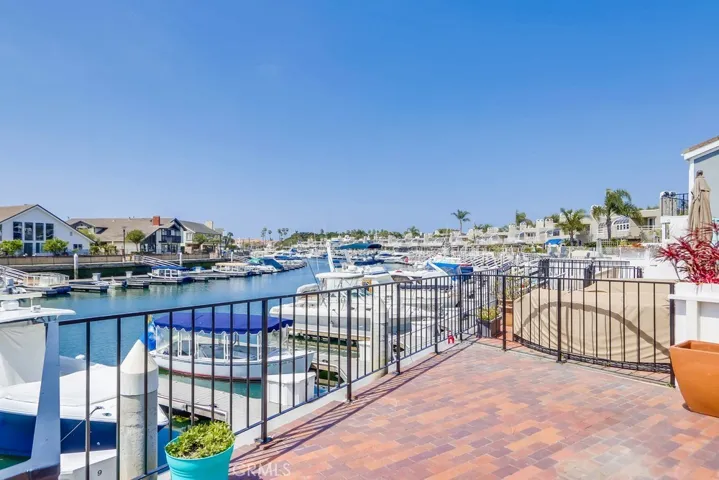 3452 Windspun Drive, Huntington Beach, California 92649