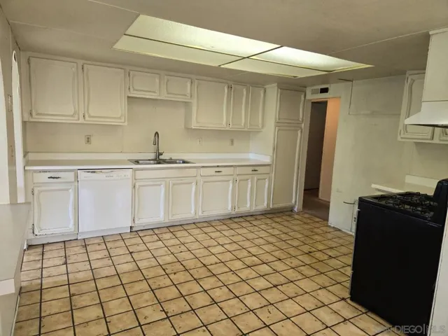 418 Richland Road, San Marcos, California 92069