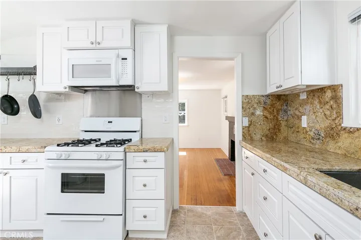 242 Mariposa Avenue, Sierra Madre, California 91024