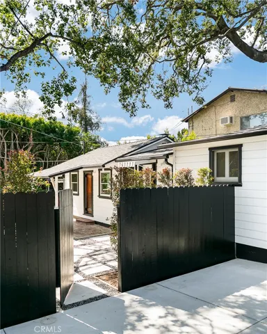 242 Mariposa Avenue, Sierra Madre, California 91024