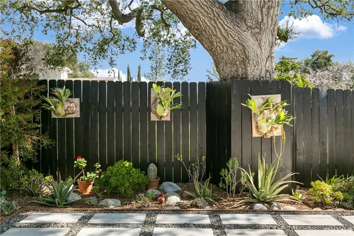 242 Mariposa Avenue, Sierra Madre, California 91024
