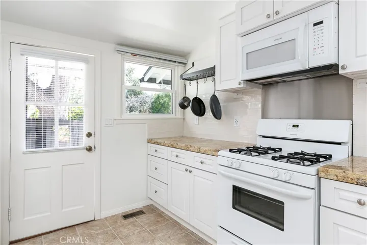 242 Mariposa Avenue, Sierra Madre, California 91024
