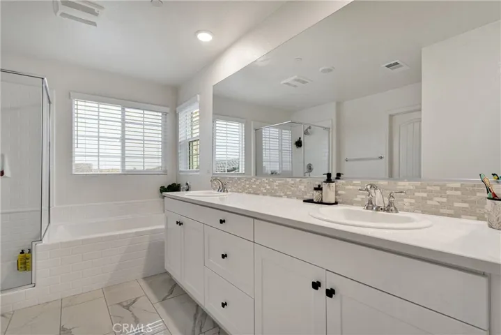12658 Ava Loma Street, Victorville, California 92392