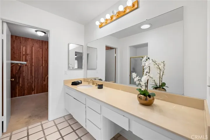 Primary En Suite Bath