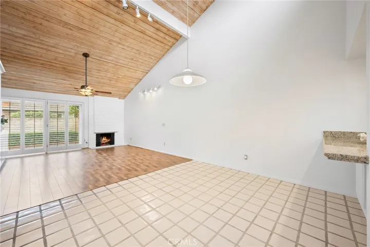 16 Eucalyptus, Irvine, California 92612