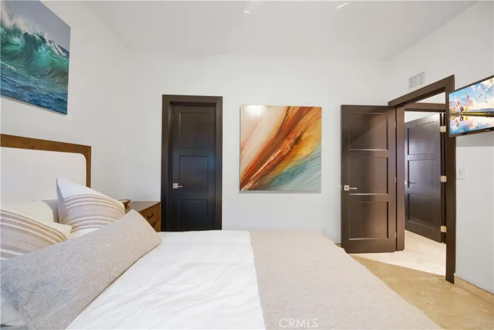 825 Summit Drive, Laguna Beach, California 92651