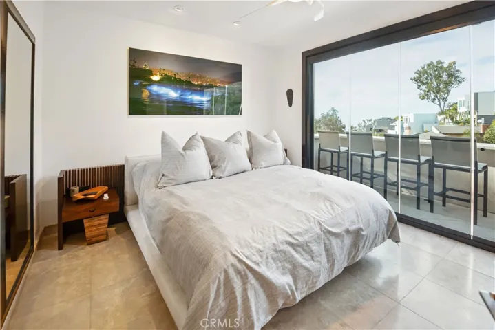 825 Summit Drive, Laguna Beach, California 92651