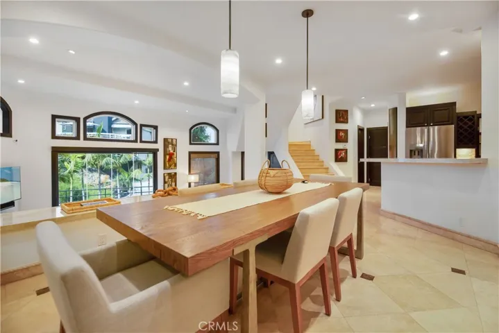 825 Summit Drive, Laguna Beach, California 92651
